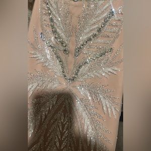 Beautiful mermaid engagement dress!